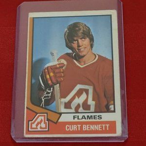 RARE, VINTAGE 1974 OPEE CHEE, CURT BENNETT ATLANTA FLAMES HOCKEY CARD!!!